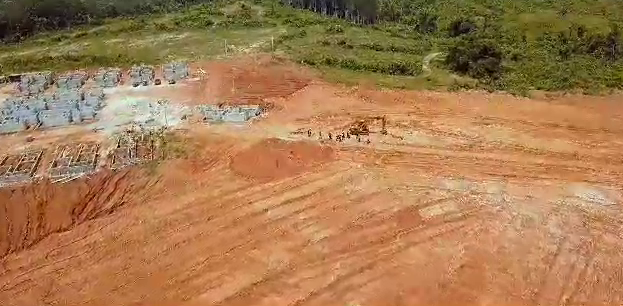 PARCELLE DE 10 HECTARES SUR L'AUTOROUTE